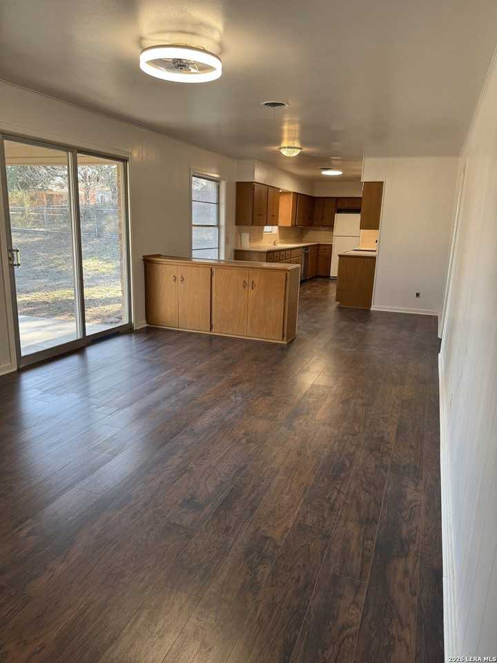 110 Northaven Dr - Photo 6 of 21