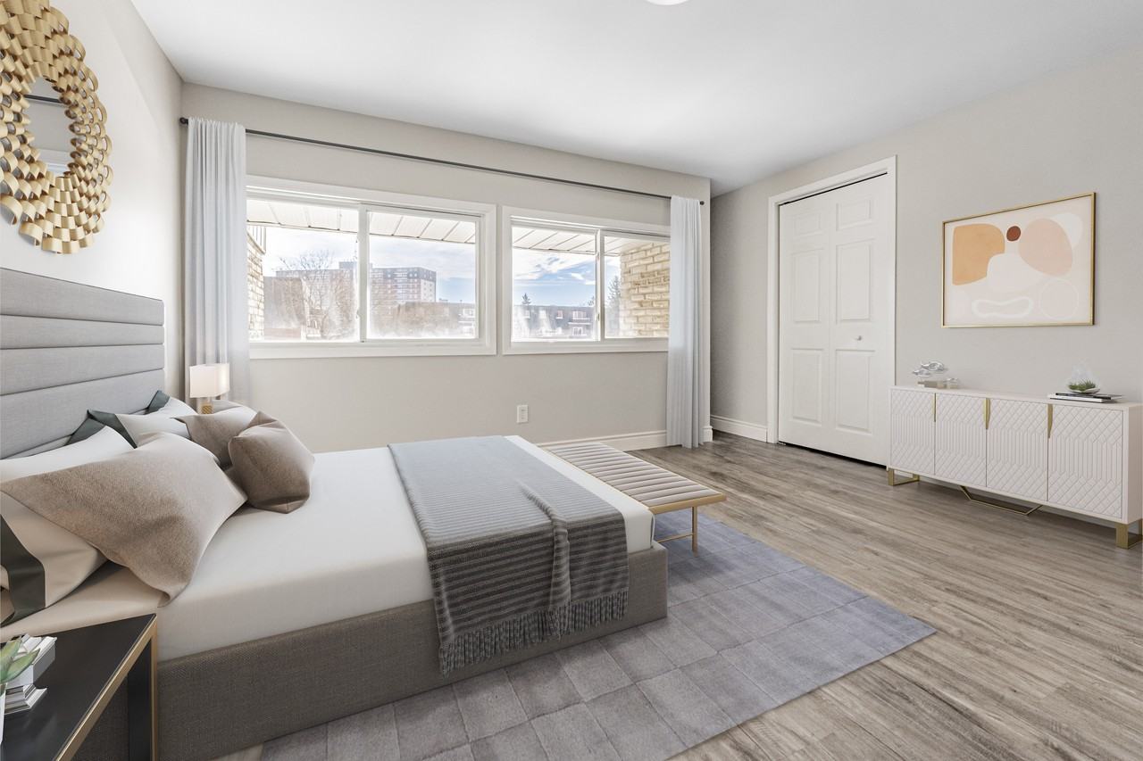 850-906 Wonderland Road South - Photo 6 of 10