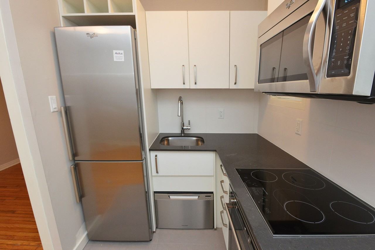 50 Gloucester Street - Photo 3 of 12