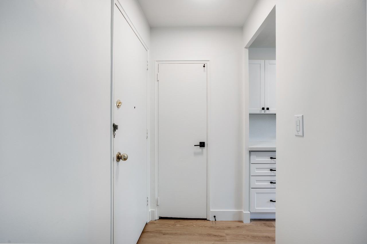 1017 Woodbine - Photo 3 of 14