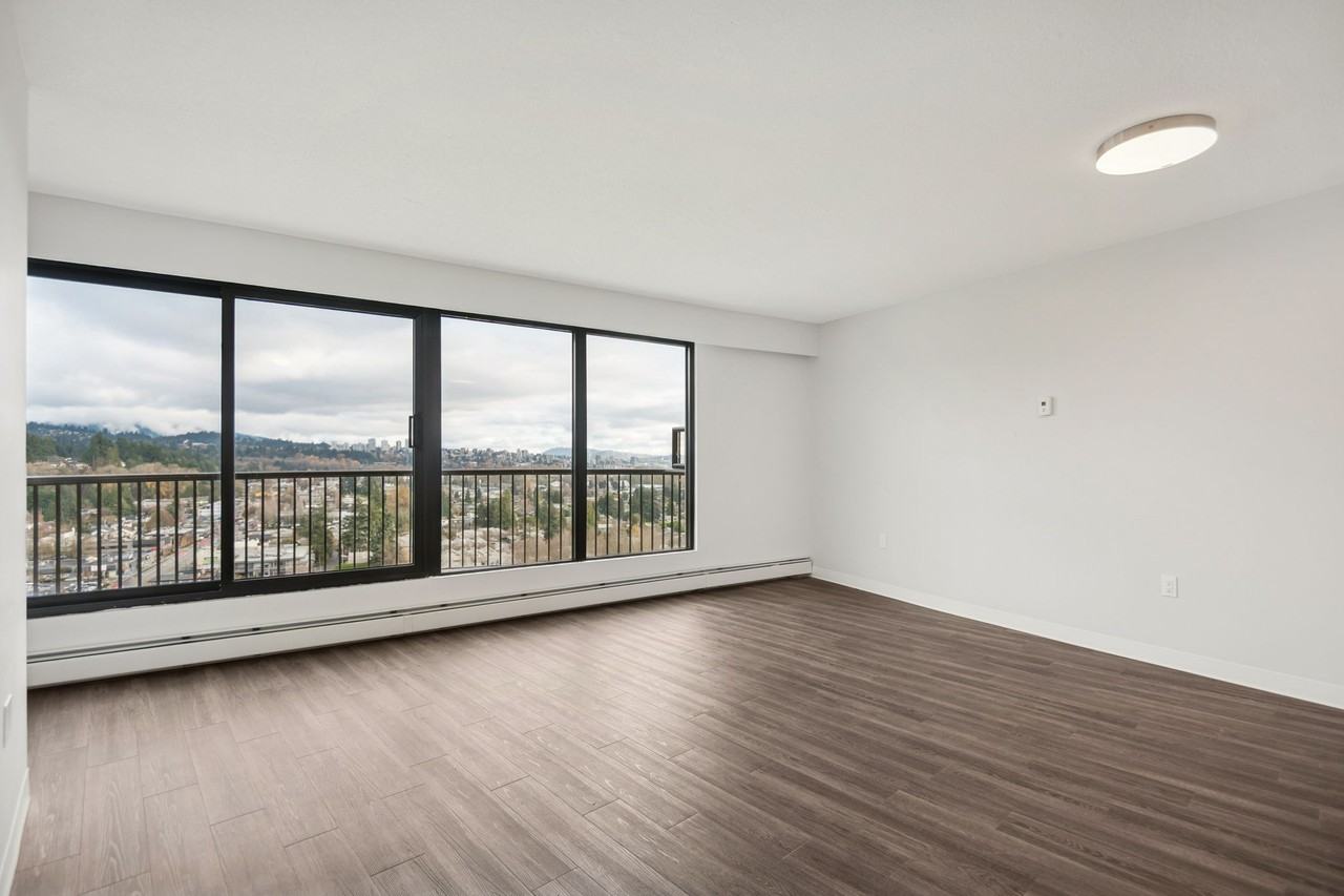 International Plaza - Photo 2 of 50