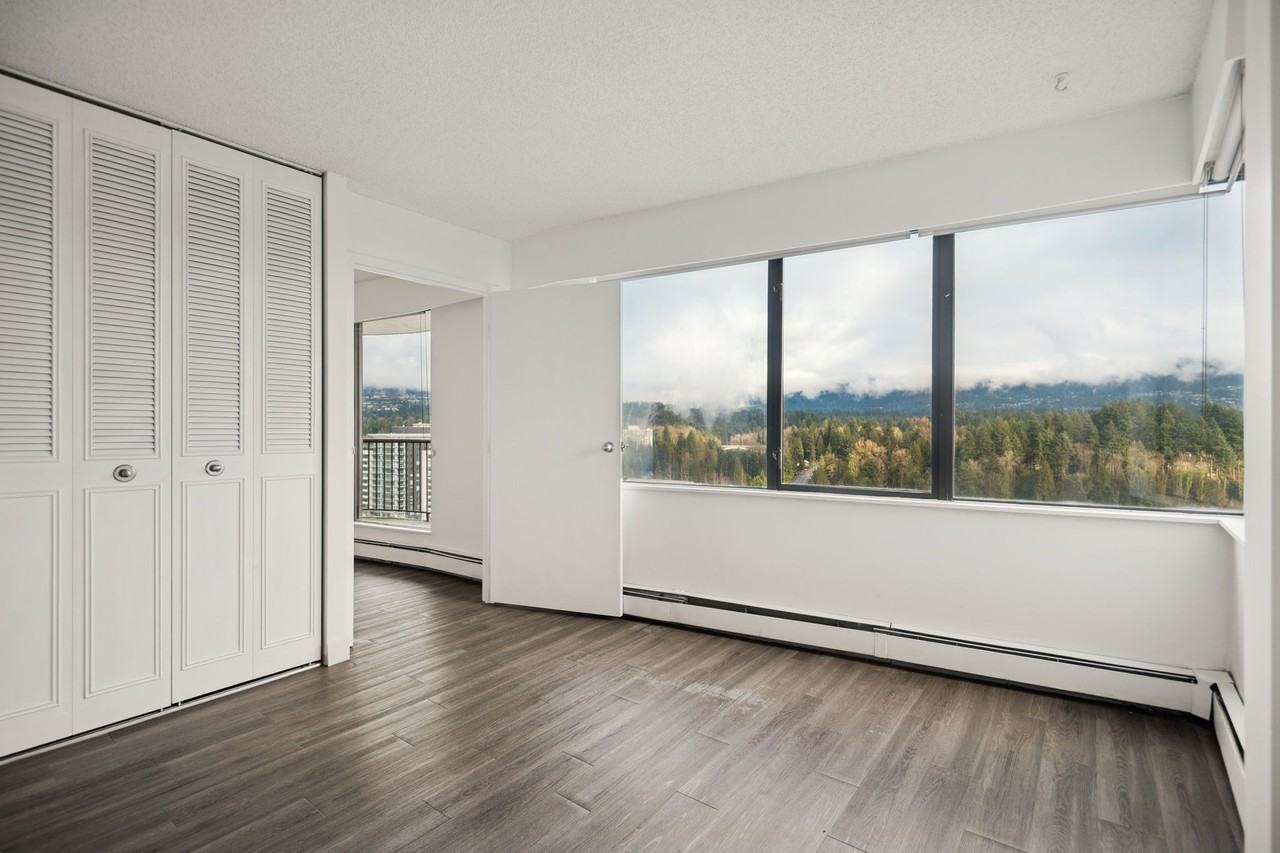 International Plaza - Photo 5 of 50