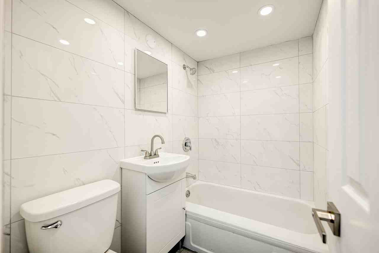 3777 Rue Saint-Urbain — photo 3