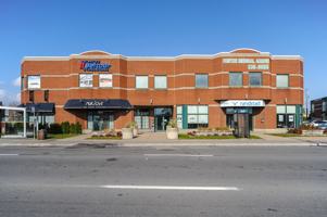 featured image of 9825 Boul De L'Acadie