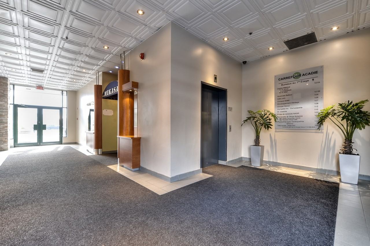 Carrefour Acadie - Photo 5 of 8