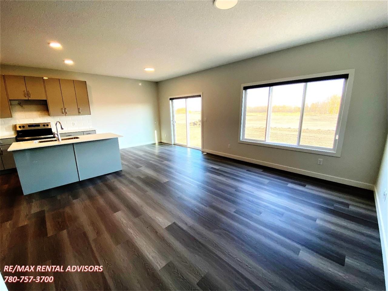 1543 12 Ave Nw - Photo 7 of 25