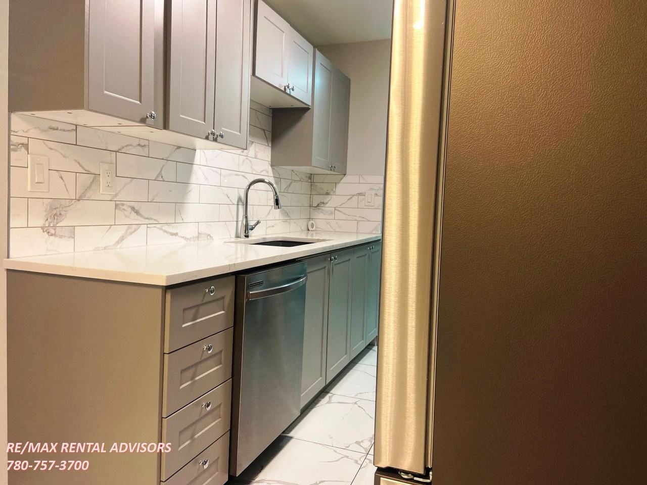 #809C 10145 109 Street Northwest - Photo 4 of 21