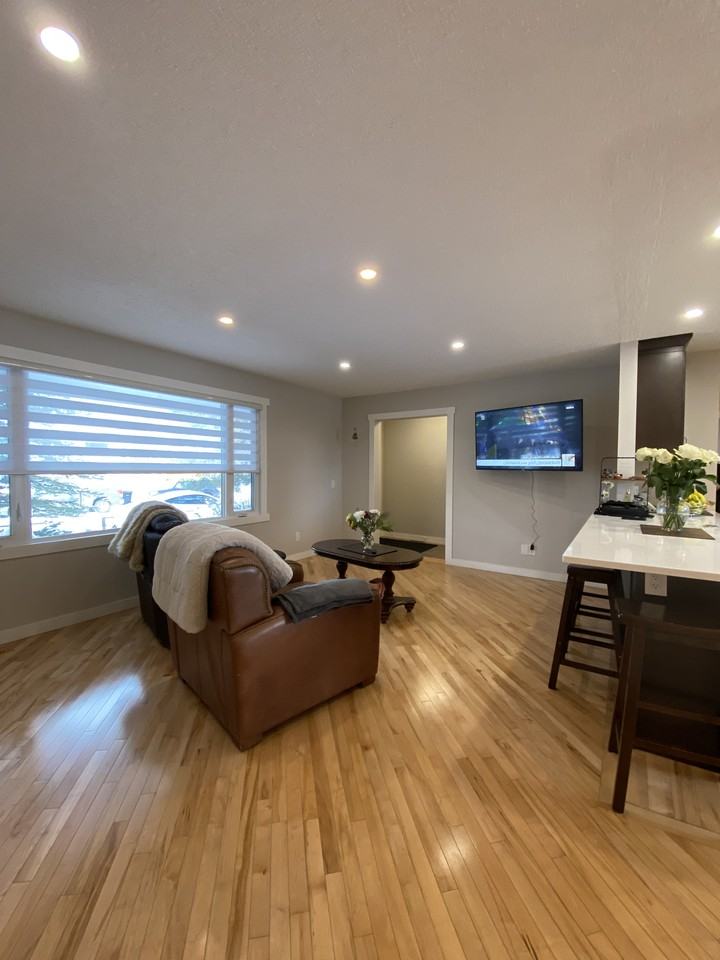 811 Maidstone Drive NE - Photo 3 of 14