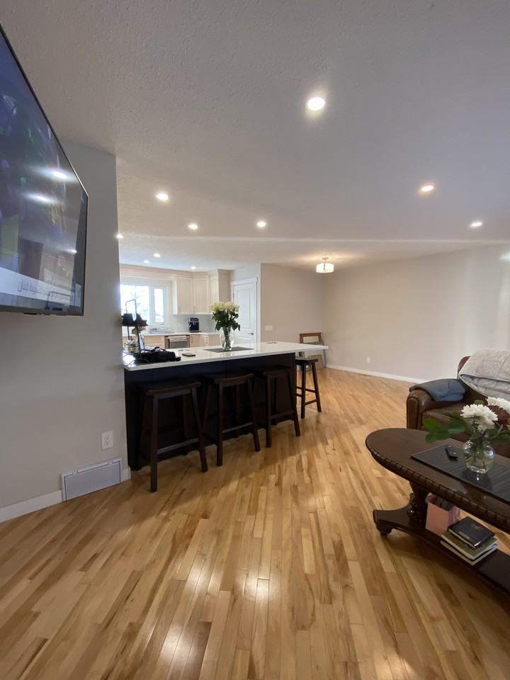 811 Maidstone Drive NE - Photo 4 of 14