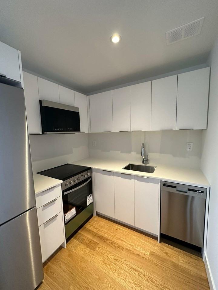 109 Indian Road - Photo 4 of 50