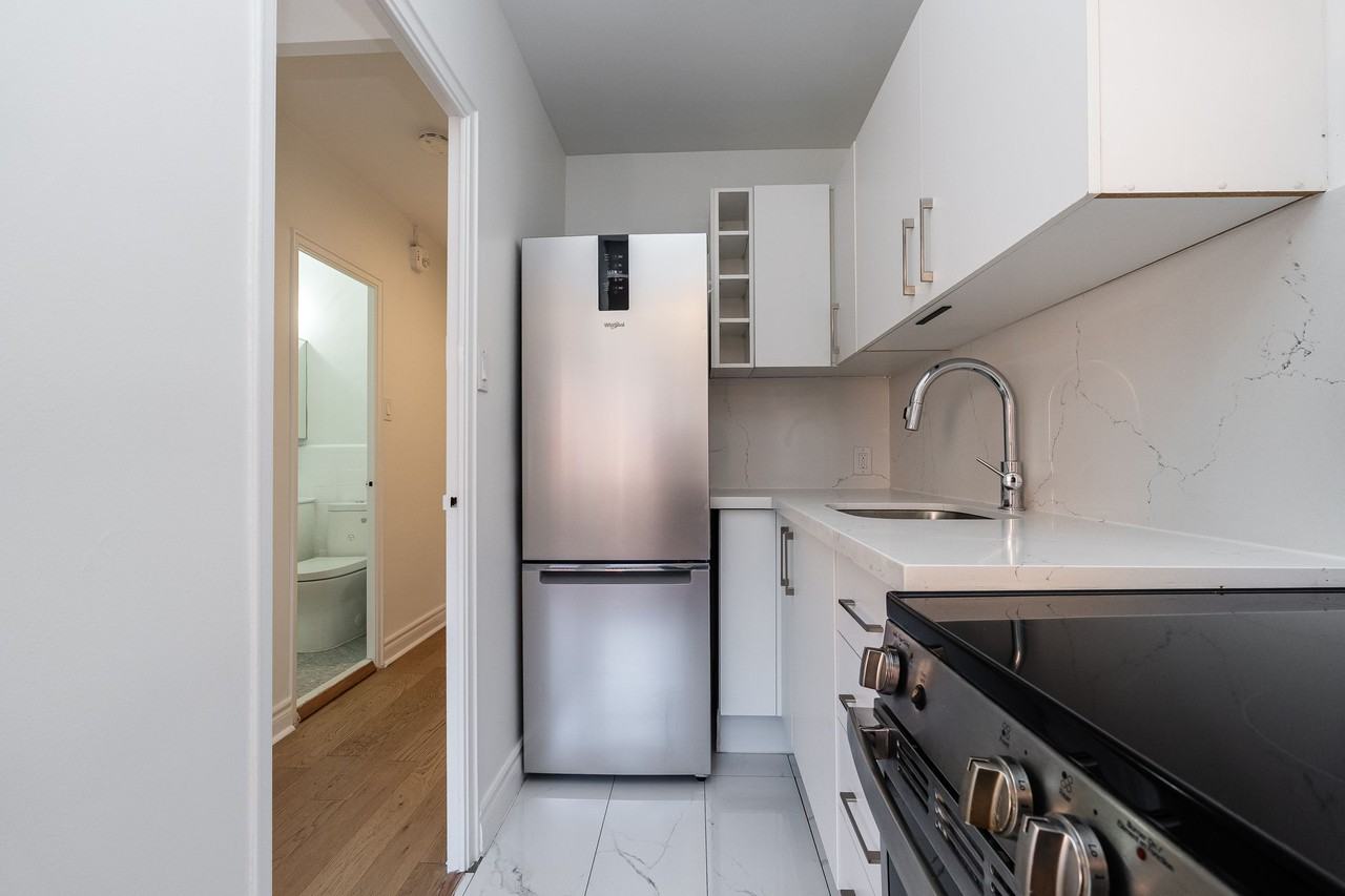 55 Hendrick Ave - Photo 2 of 10