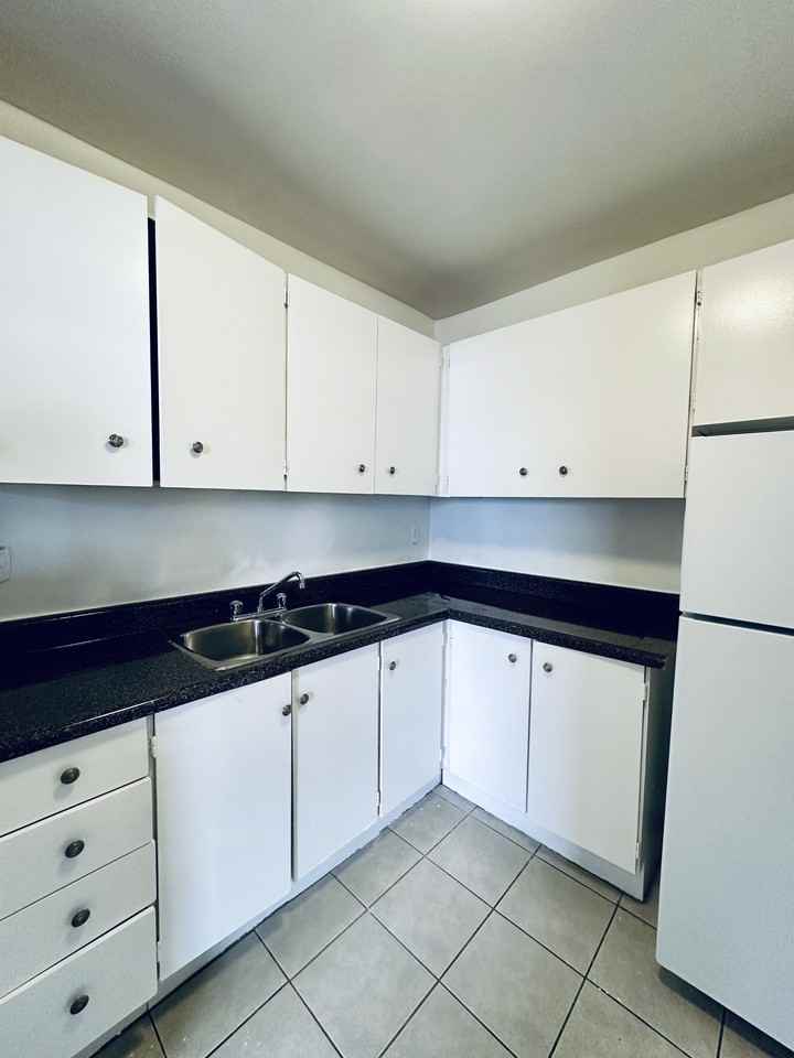 1455 Wilson Avenue - Photo 4 of 5