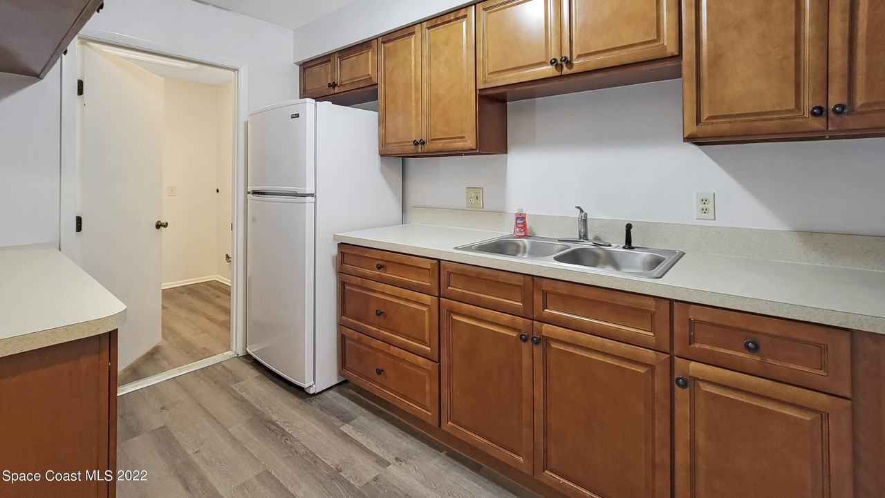 1358 Westover St Apt 101 - Photo 7 of 22