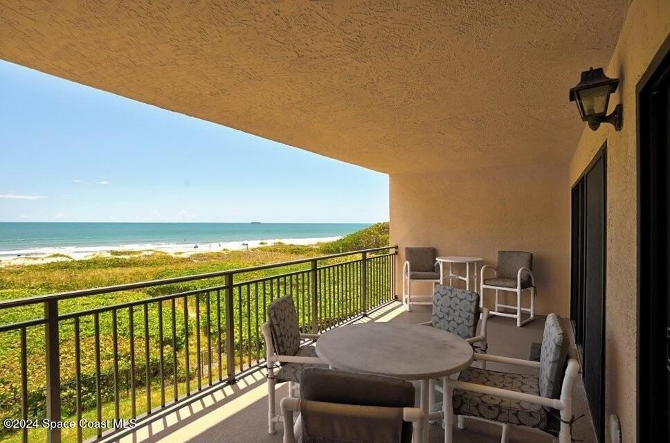 555 Jackson Ave Apt 302 - Photo 6 of 18