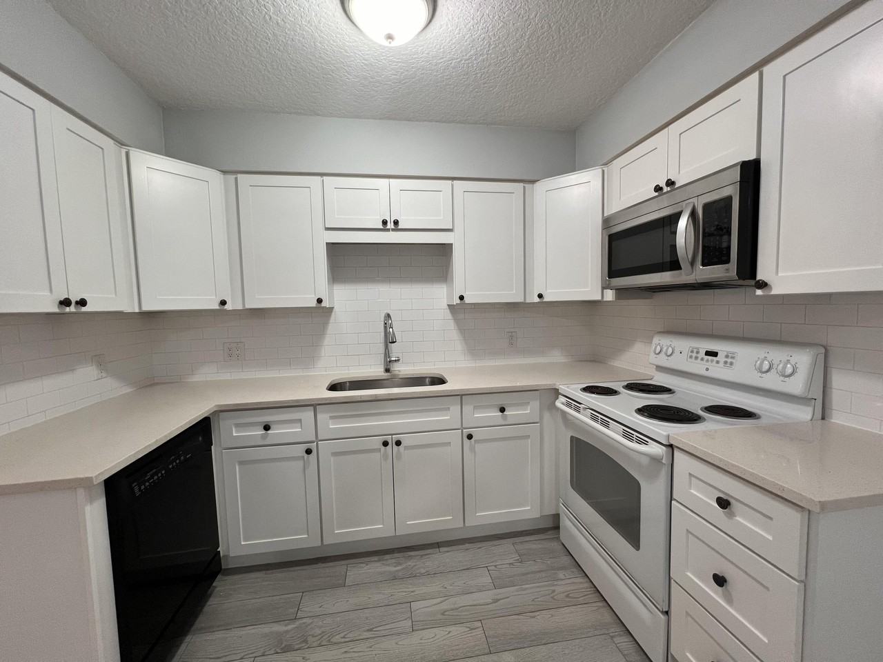 213 Canaveral Beach Blvd - Photo 7 of 19