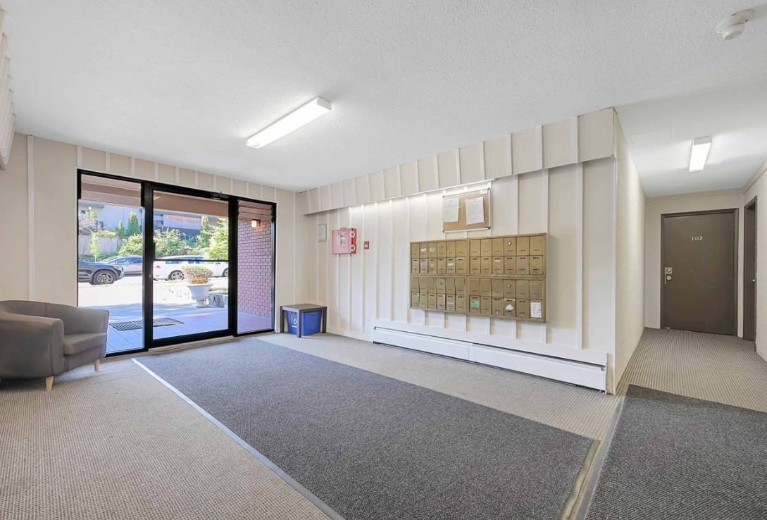 Winston Apartments - Photo 2 of 9