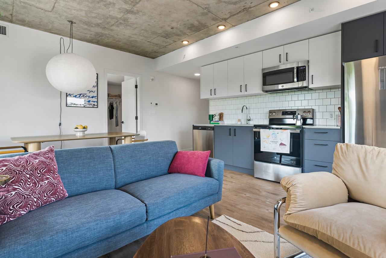 Mercury Block - Photo 5 of 44