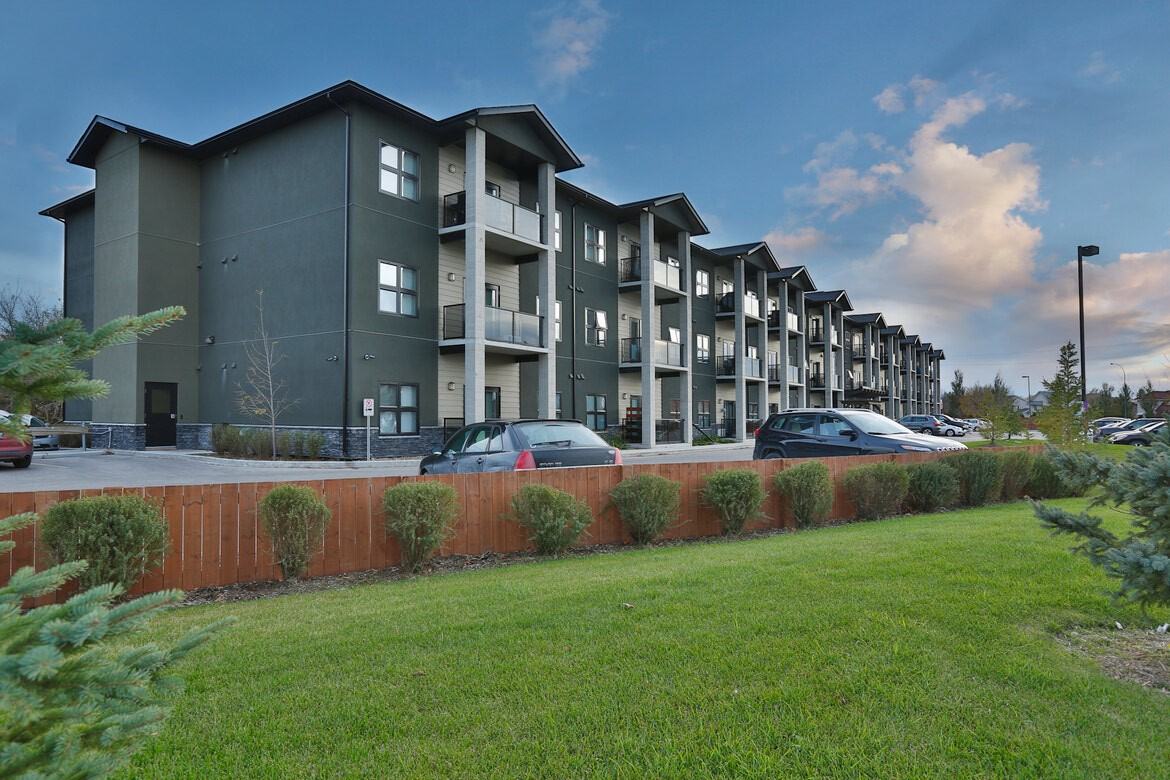 Tamarack Pointe - Photo 3 of 16