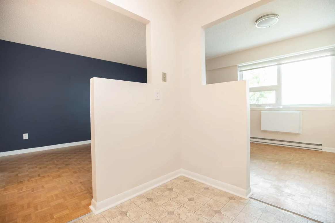 1155 Grant - Photo 4 of 38