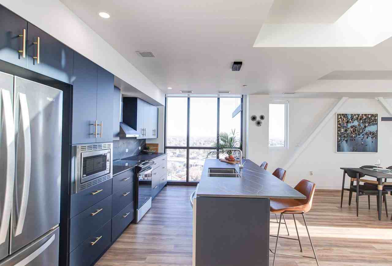 The Halo - Photo 2 of 32