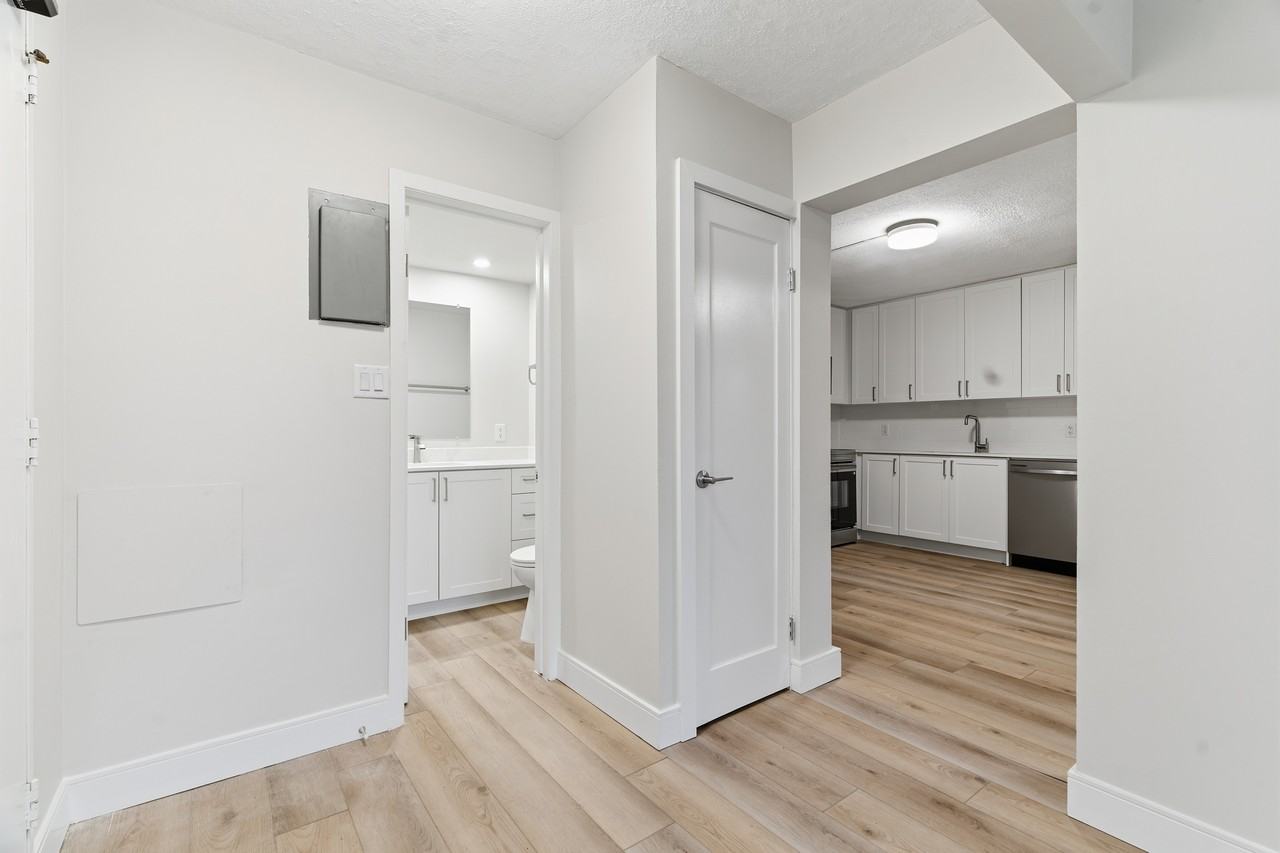 14 Conway Dr. - Photo 3 of 14