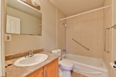 Toniq Apartments - Photo 3 of 14