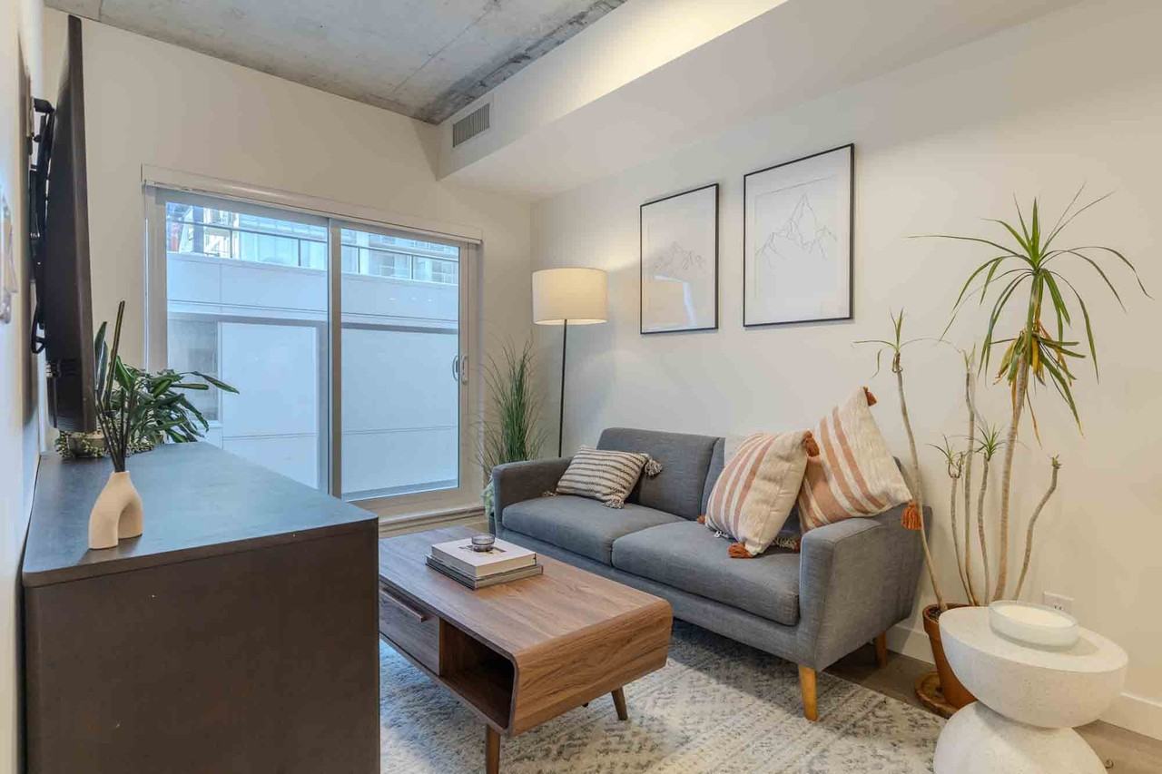 The Cobalt - Photo 4 of 34