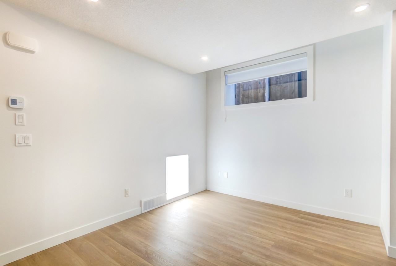 7544 -B 39 Avenue NW - Photo 6 of 19