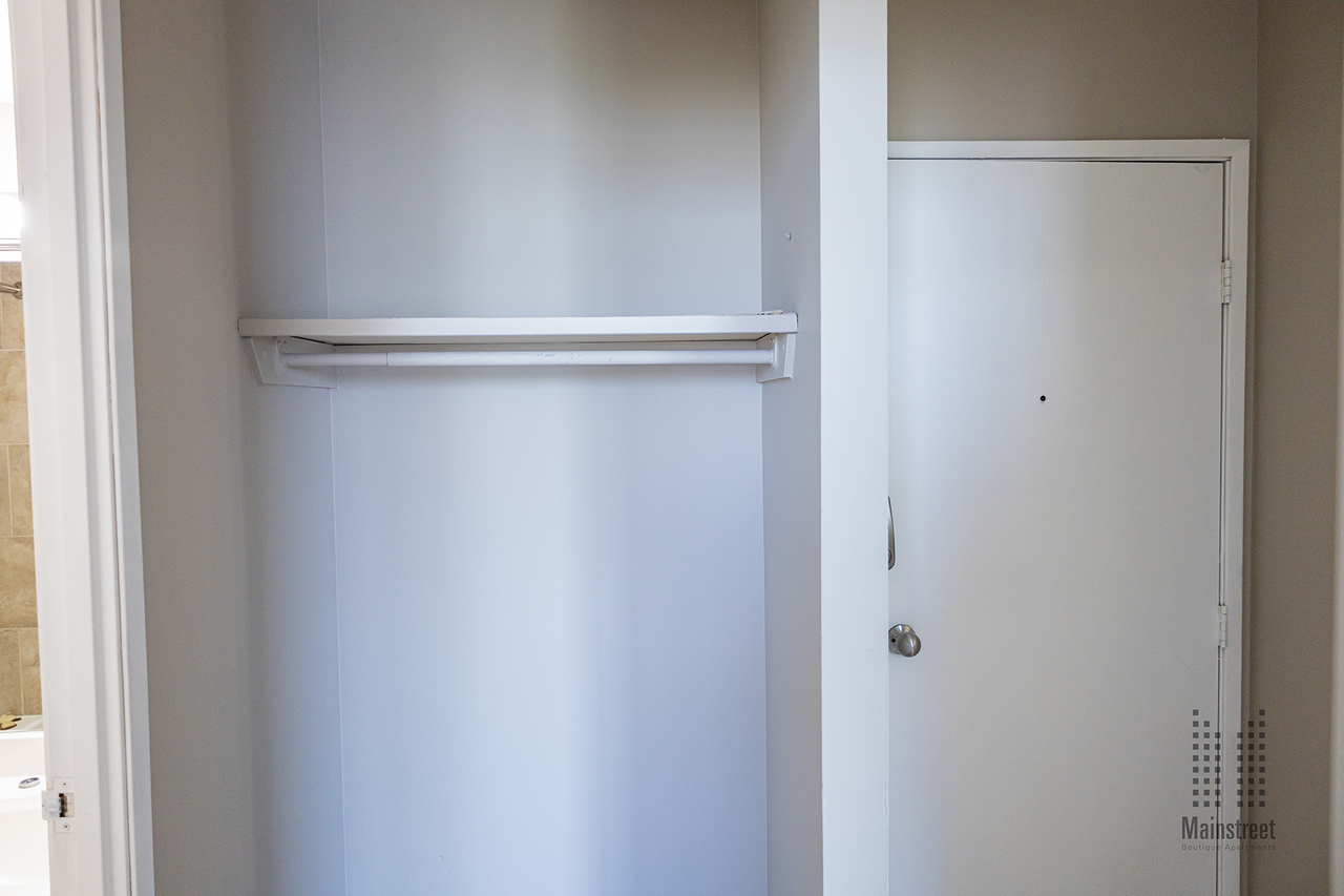 1612 Apartments - Photo 5 of 18