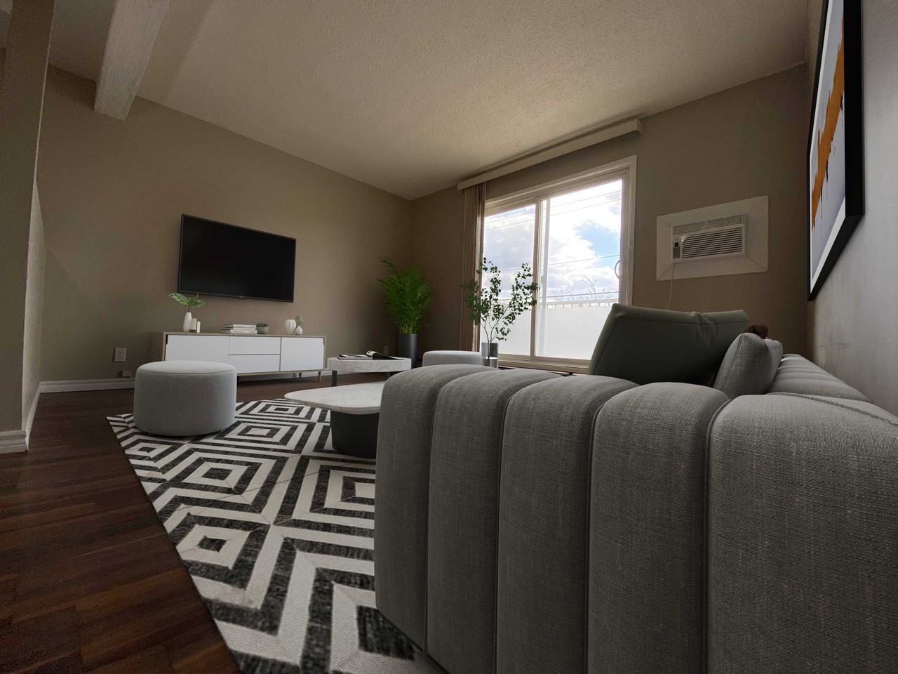 Key West Apartments - Photo 5 of 10