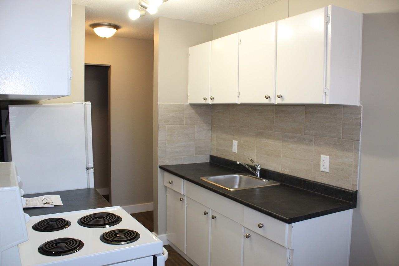 McCam 4 Apartments - Photo 2 of 13