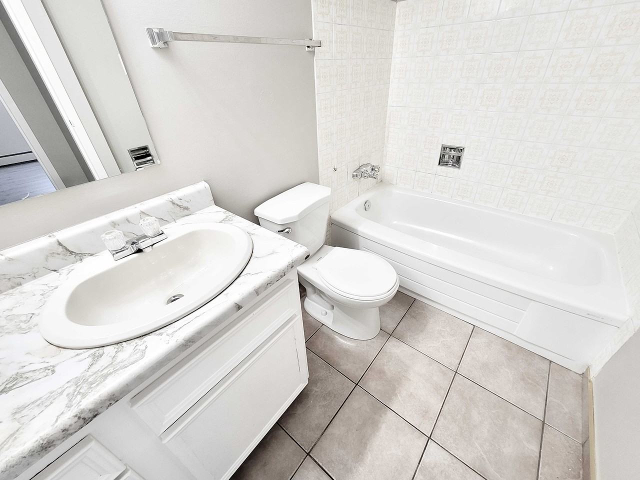 Sutherland 111 - Photo 7 of 11