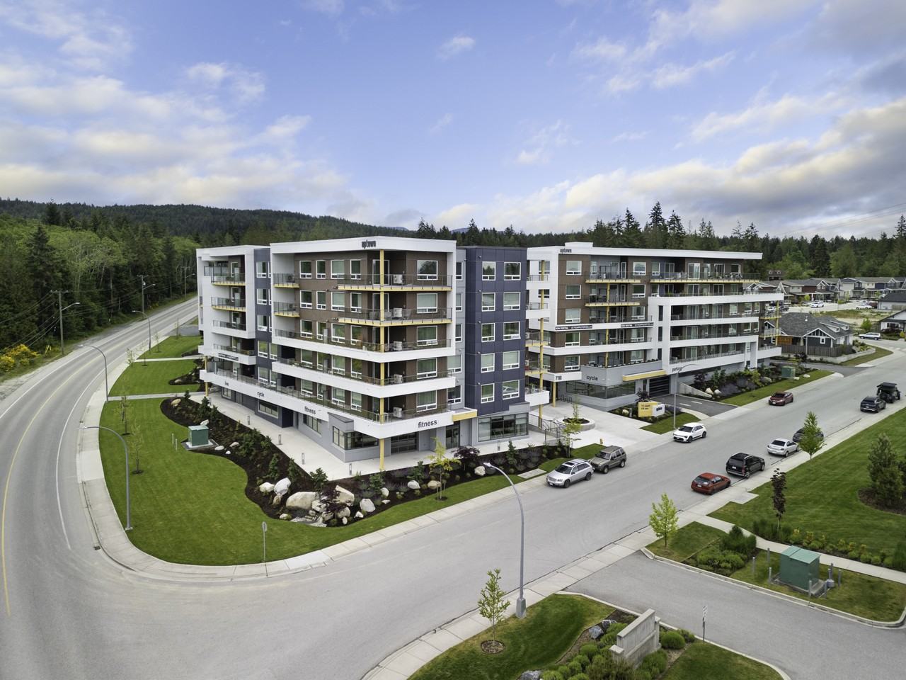 Uptown Residences Building B - Photo 4 of 30