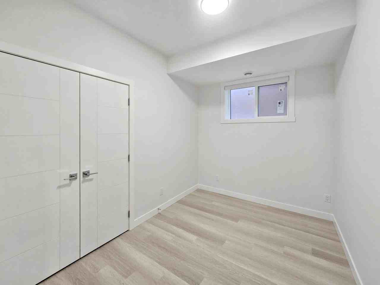 6123 33 Avenue NW - Photo 4 of 14