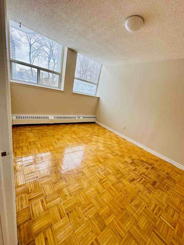 1795 Jane Street - Photo 5 of 7