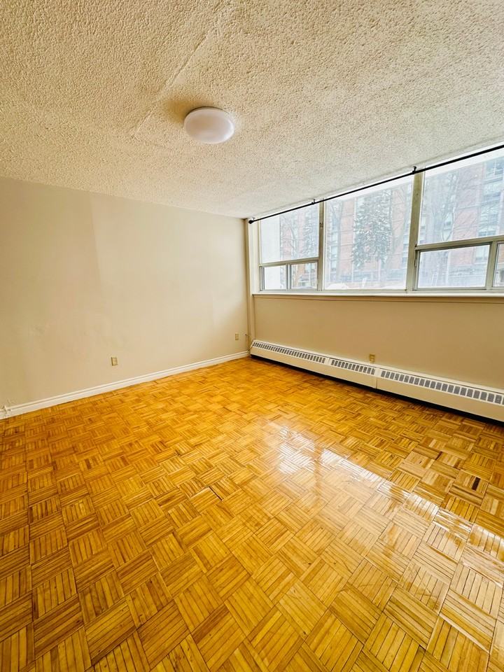 1795 Jane Street - Photo 6 of 7