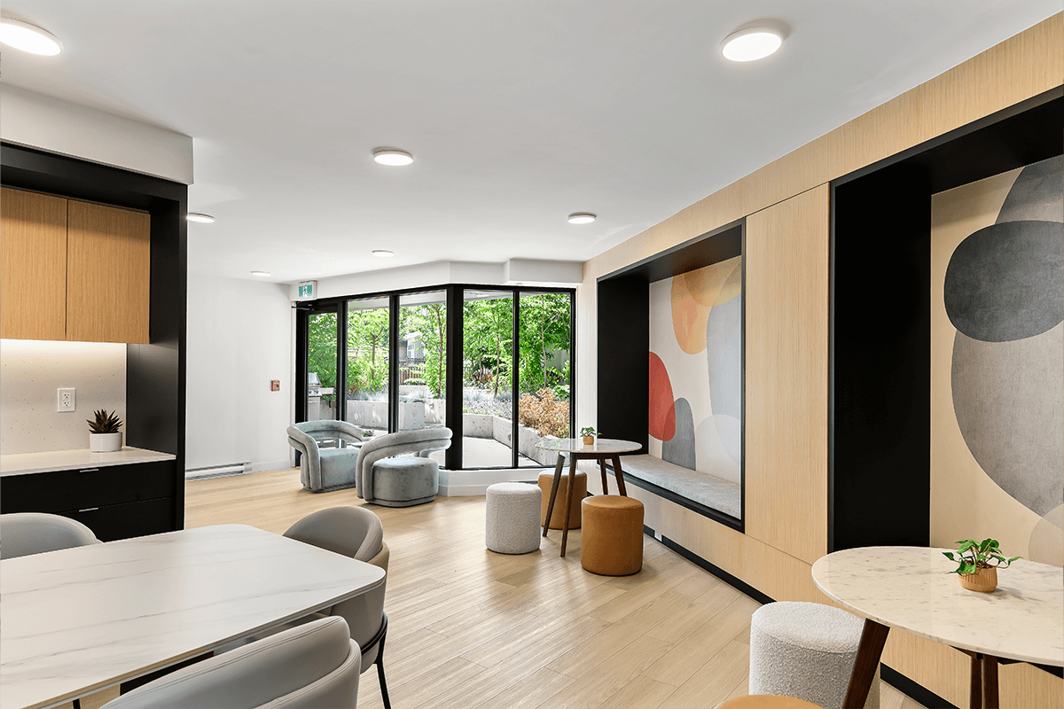 Nell’s Place - Photo 4 of 14