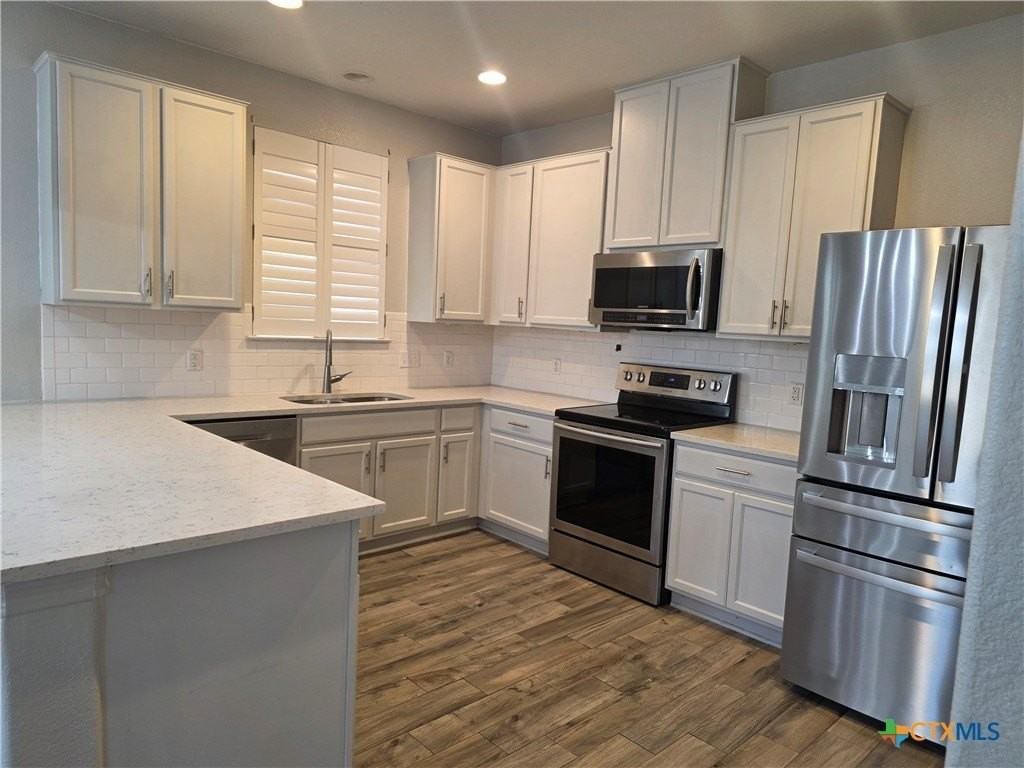 1119 Lonesome Oak Dr - Photo 4 of 35