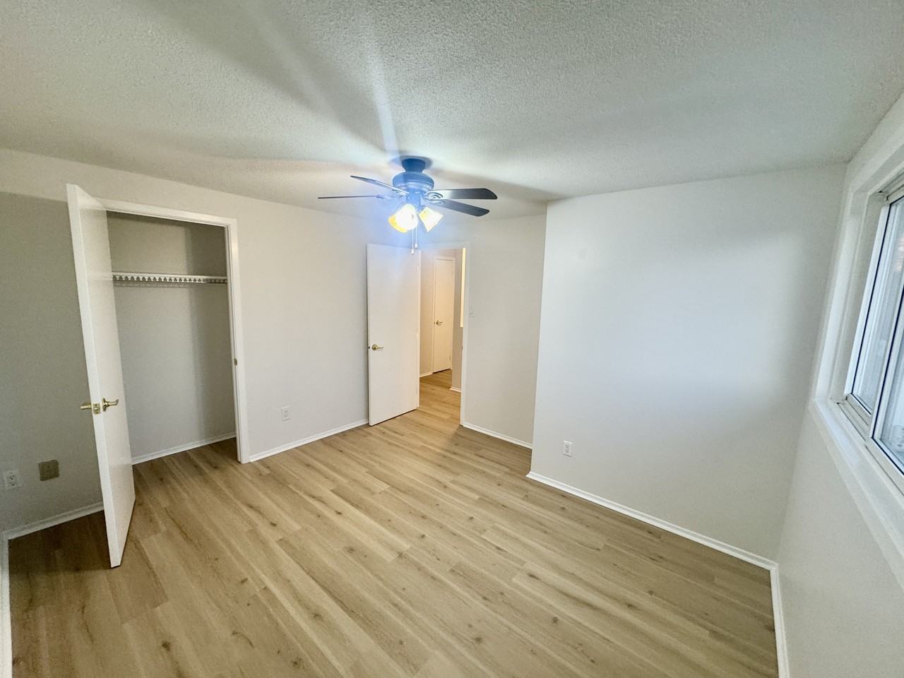 1466 Heatherington Rd - Photo 6 of 11