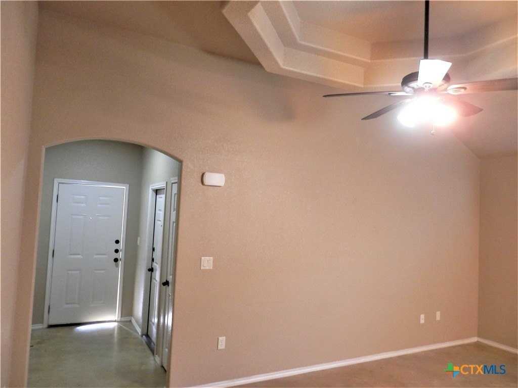 1071 Carolyn Cv - Photo 5 of 21