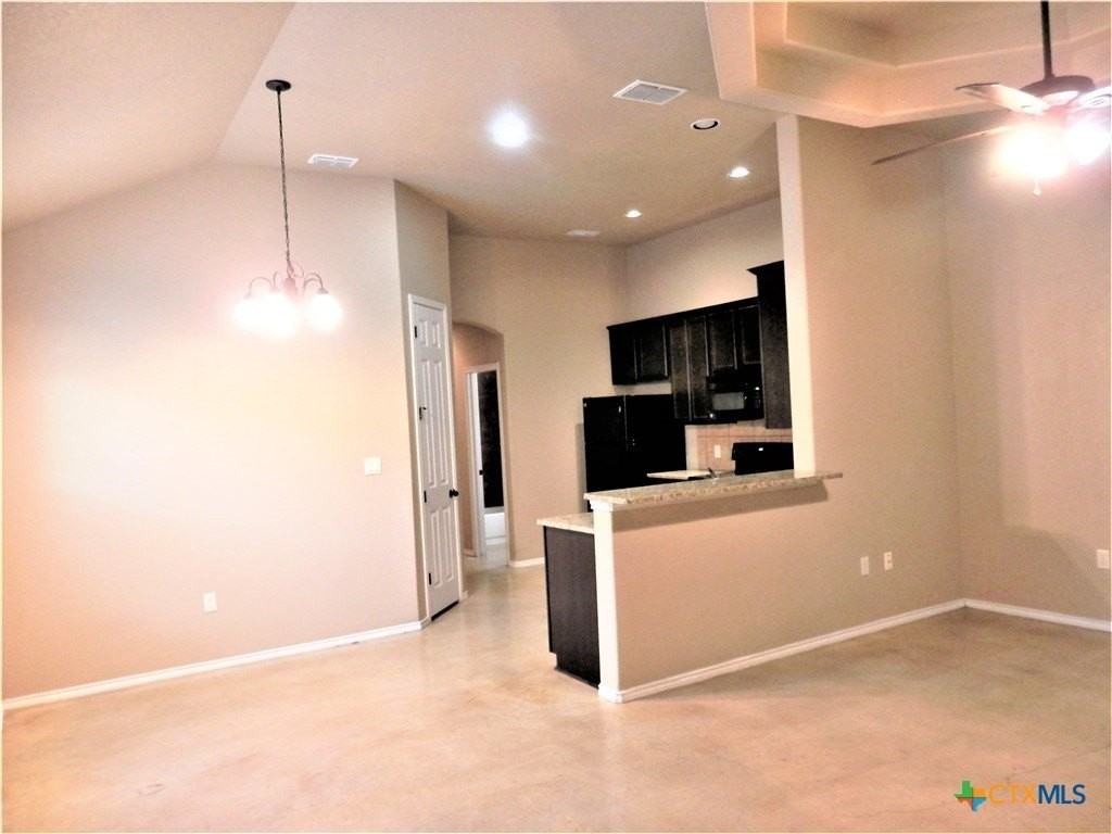 1071 Carolyn Cv - Photo 7 of 21