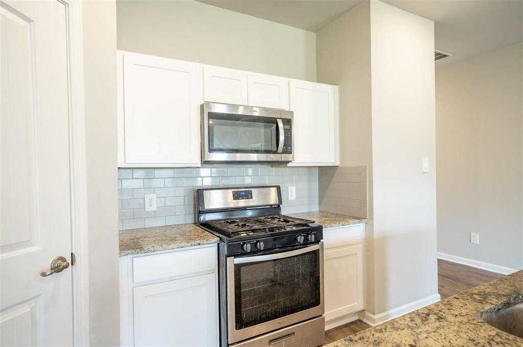 2234 S Savannah Lakes Dr - Photo 5 of 19