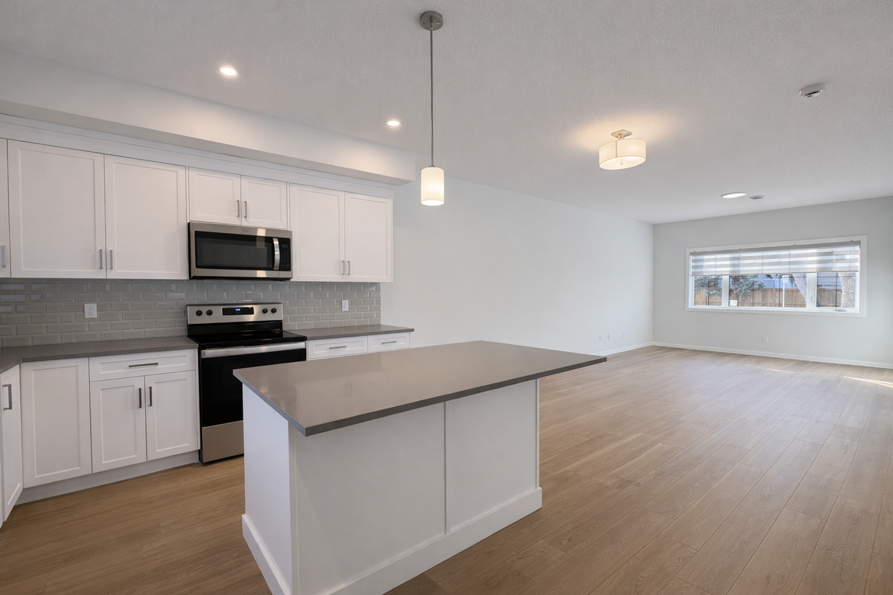 716 Hillside - West Hillhurst - Photo 6 of 23