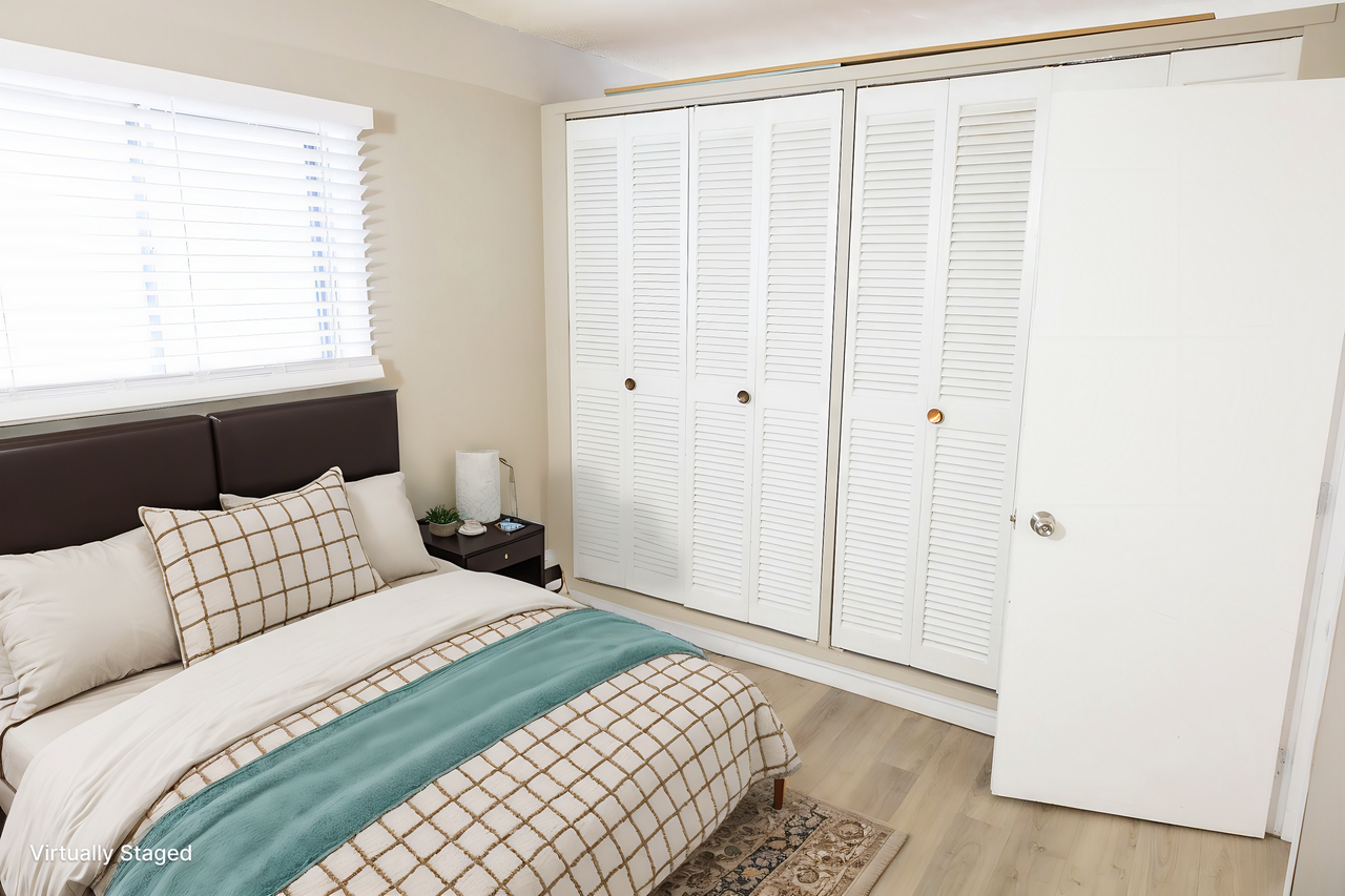 Vintage Squared - Photo 5 of 15