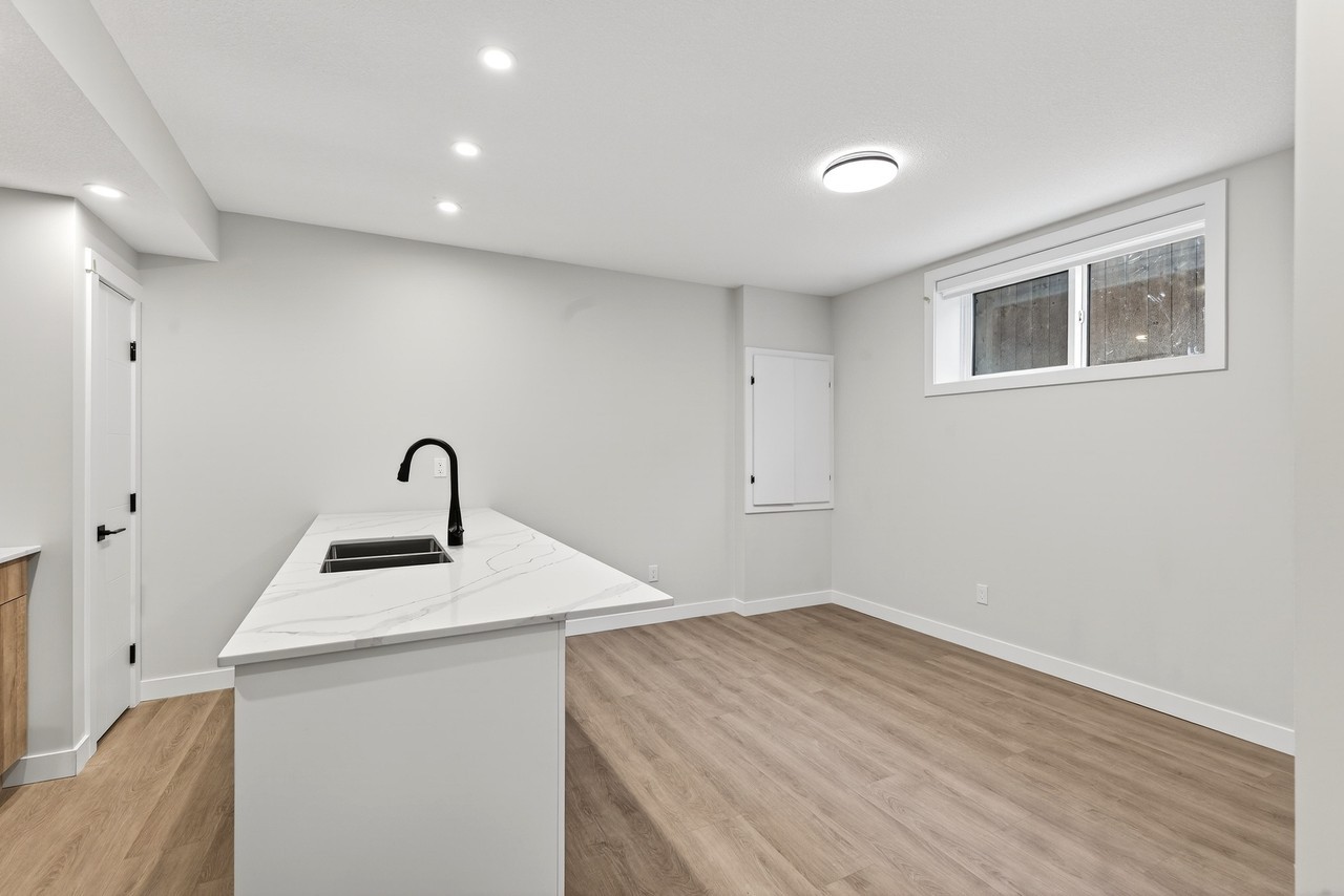 Modern 2 Bedroom, 1 Bathroom Lower Suite - Photo 2 of 25