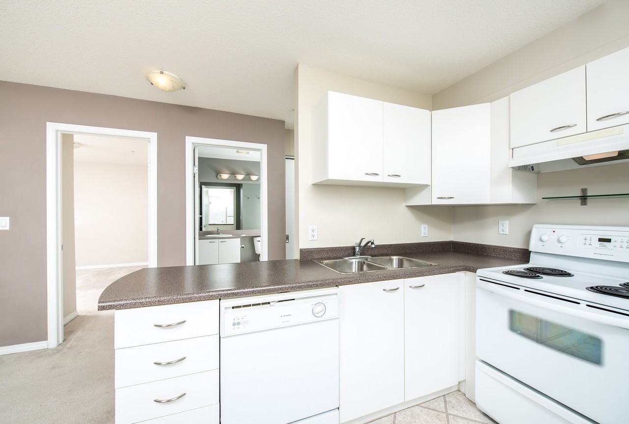 Holyrood Boulevard - Photo 4 of 19