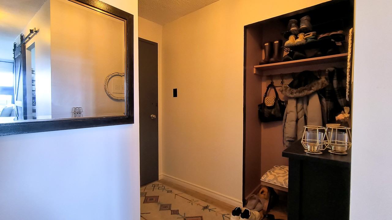 Chateau Vanier - Photo 2 of 20