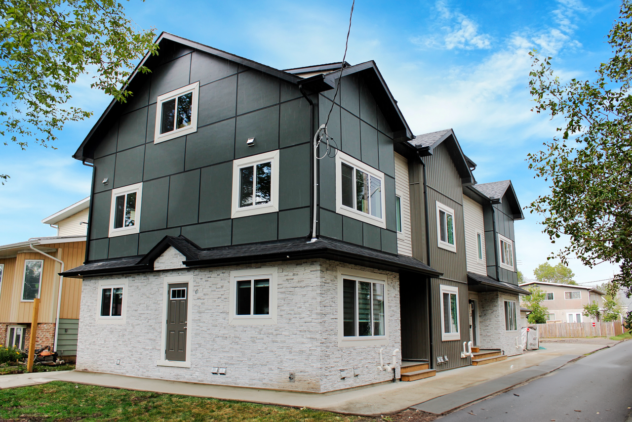 10219 146 Street - Photo 5 of 13