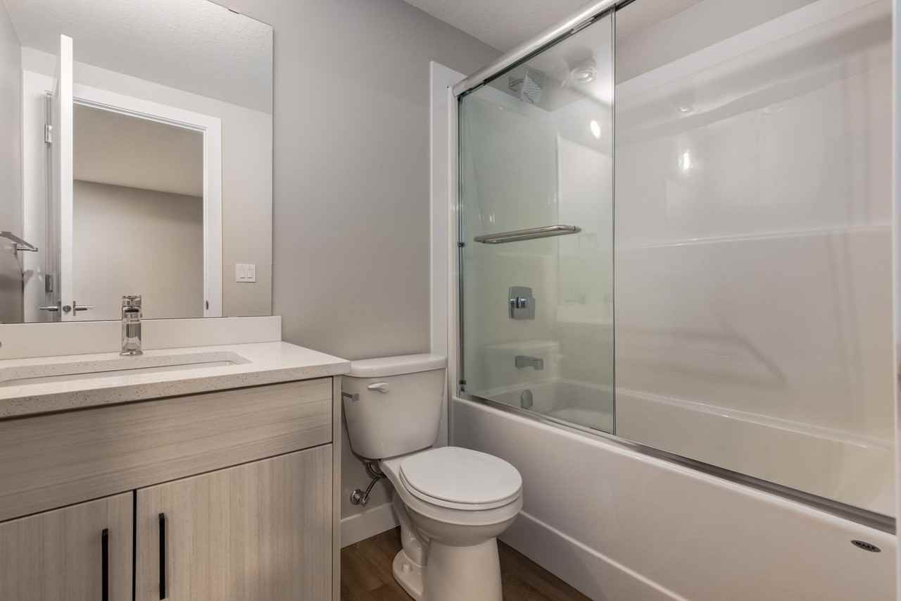 11323 122 Street - Photo 5 of 16