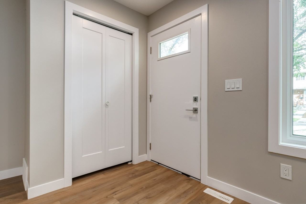 10426 148 St - Photo 6 of 14